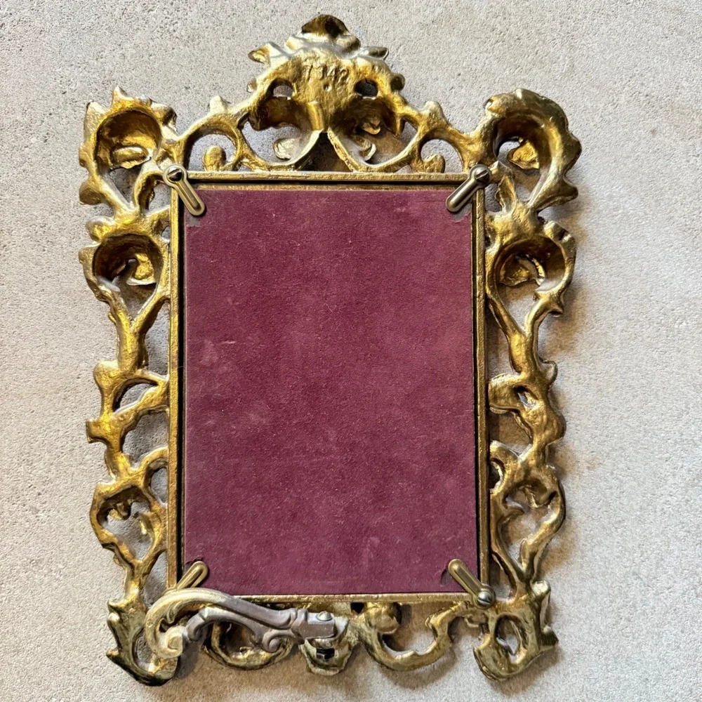 Vintage Picture Frame Victorian Gold‎ Baroque Rococo Brass Gilt Metal Scrollwork